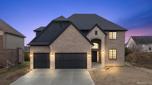 17000 Pienza Dr, Macomb, MI, 48042-5836 | Card Image