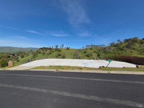 1076 Rimrock Dr, Napa, CA, 94558 | Card Image