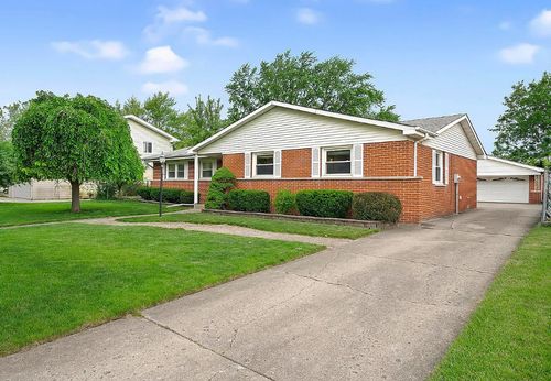15w644 Patricia Ln, Elmhurst, IL, 60126-1266 | Card Image