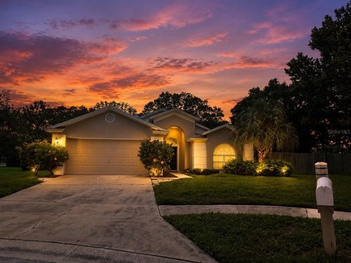 28427 Sunvale Pl, WESLEY CHAPEL, FL, 33543-5801 | Card Image