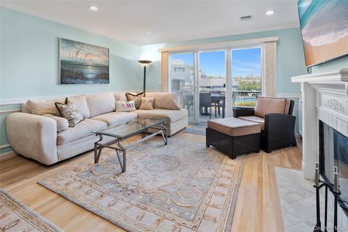 3012-3012 Mitchell Rd, Westhampton Beach, NY, 11978 | Card Image