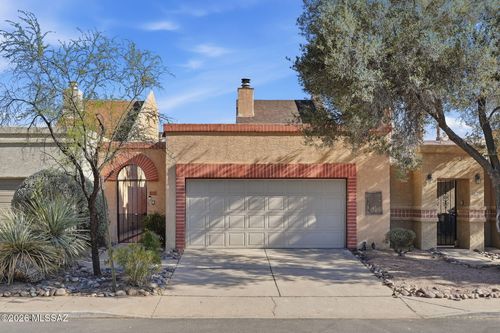 1421 W Calle Plomo, Tucson, AZ, 85745-2767 | Card Image