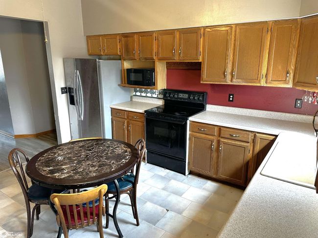 108 N Bloomfield Ave, House other with 4 bedrooms, 3 bathrooms and null parking in Bloomfield IA | Image 23