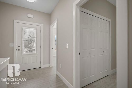 3369 Meadowridge Ct, Davison, MI, 48423-8451 | Card Image