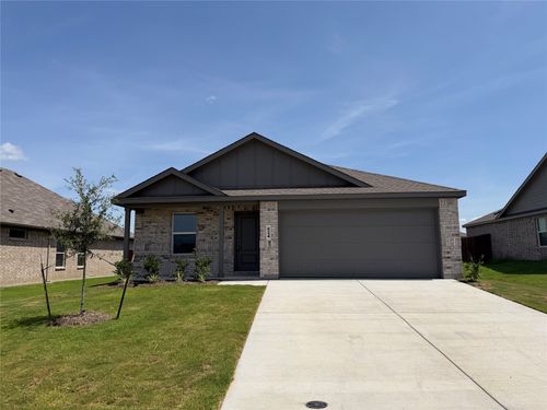 624 W Criner St, Grandview, TX, 76050-1825 | Card Image