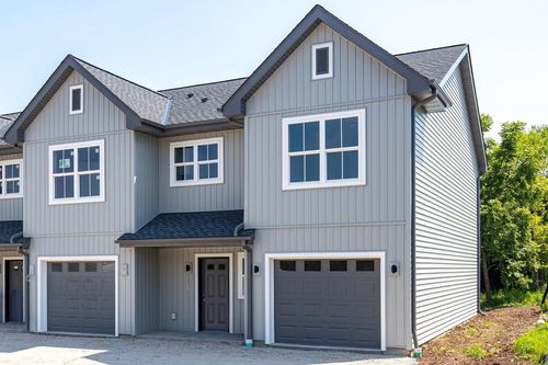 1084 W 20th Avenue, OSHKOSH, WI, 54902 | Card Image