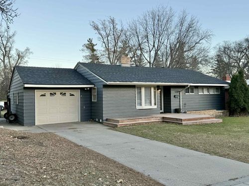 1129 Minnesota Ave, Detroit Lakes, MN, 56501-3412 | Card Image