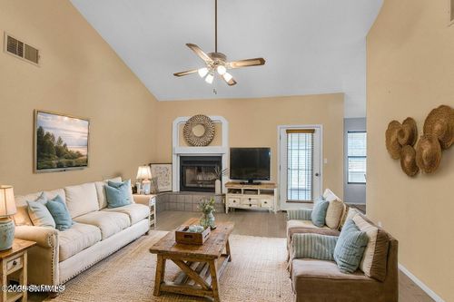 5466 Amarillo Del Sol, Las Cruces, NM, 88007-6923 | Card Image
