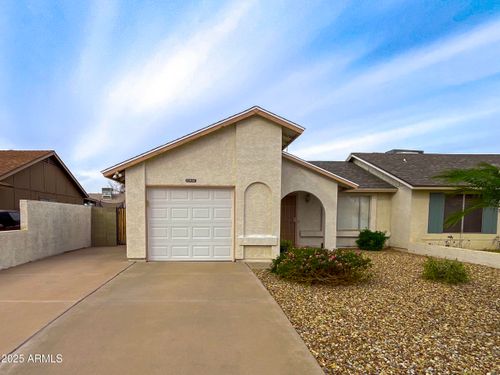 20636 N 30th Dr, Phoenix, AZ, 85027-3101 | Card Image