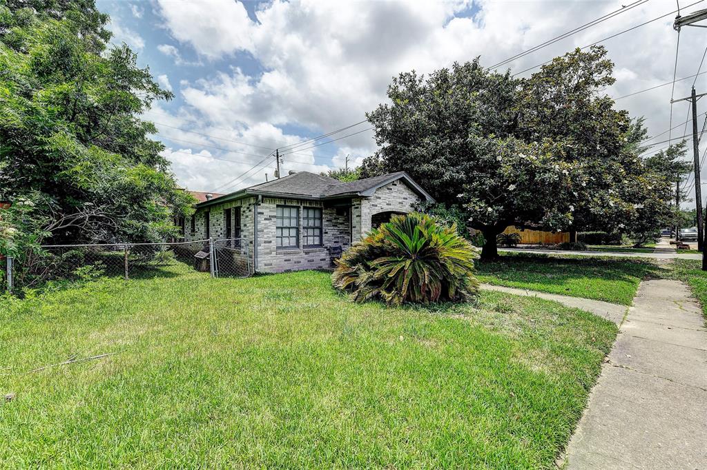 Lawrence St, Houston, TX 77008