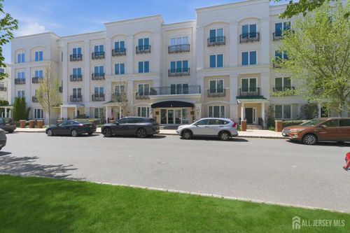 308-1 N Commerce Sq, Robbinsville, NJ, 08691-0003 | Card Image