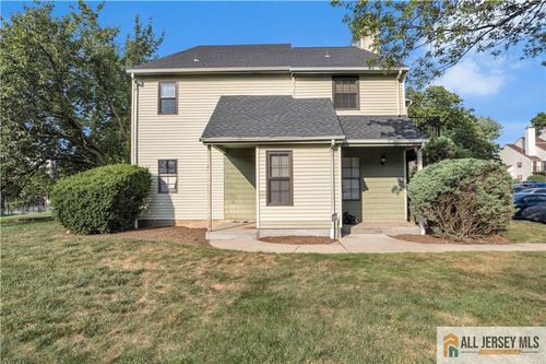 901-901 Woodbridge Commons Way, Iselin, NJ, 08830-3026 | Card Image