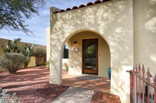 9131 N Ironwood Meadows Drive, Tucson, AZ, 85742 | Card Image