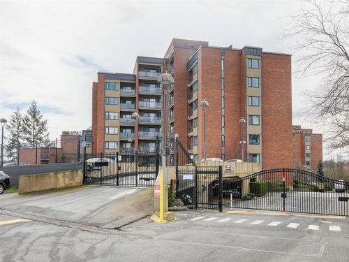709-103 Gorge Rd E, Victoria, BC, V9A6Z2 | Card Image