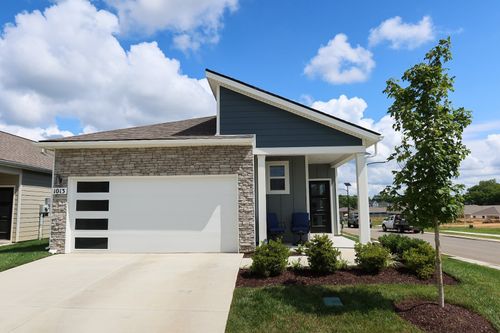 1013 Royal Gorge Pvt Ct, Gallatin, TN, 37066-5154 | Card Image