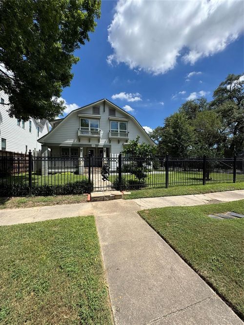 apt-3-1101 E 7th St, Houston, TX, 77009-7152 | Card Image