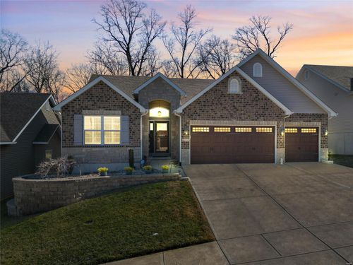 4088 Amberleigh Parkway, Imperial, MO, 63052 | Card Image