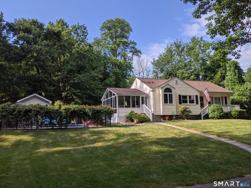 17 Gray St, Monroe, CT, 06468-2549 | Card Image