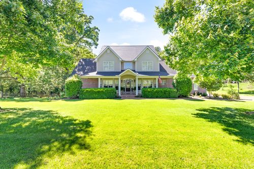 1000 Bradby Dr, Burns, TN, 37029-5267 | Card Image