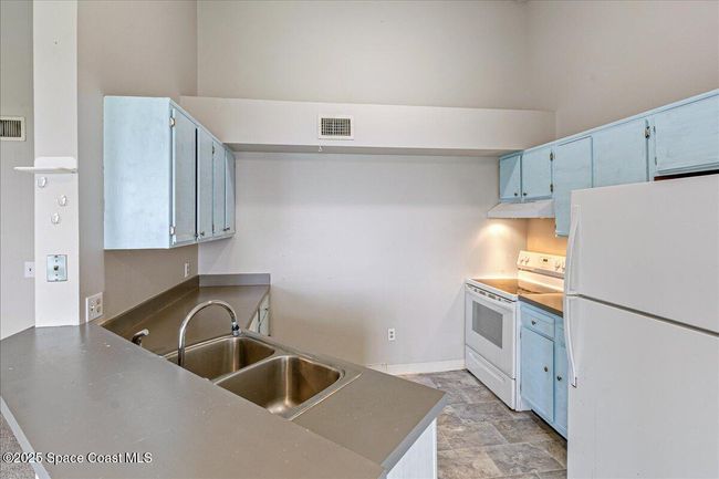 201 - 7360 Highway 1, Condo with 3 bedrooms, 2 bathrooms and null parking in Cocoa FL | Image 12
