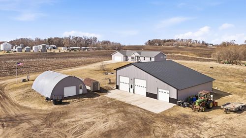 58078 360th St, Eden Valley, MN, 55329-2124 | Card Image