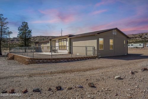 21 Tortugas Rd, Williamsburg, NM, 87942 | Card Image