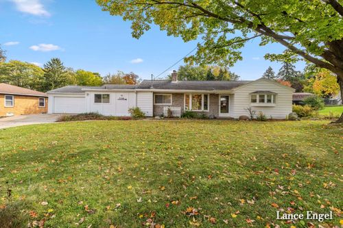 3348 Poinsettia Avenue Se, Grand Rapids Charter Township, MI, 49508 | Card Image
