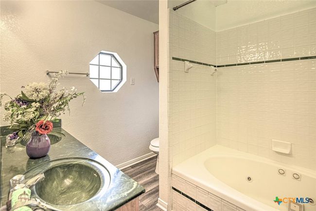 Owner's suite double vanity | Image 22