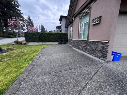 826 Cottonwood Ave, Coquitlam, BC, V3J2T1 | Card Image