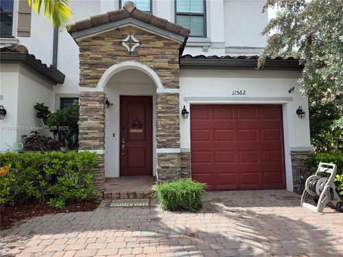 11562 Sw 254th St, Homestead, FL, 33032-5779 | Card Image
