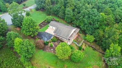 2066 Waterford Way, House other with 3 bedrooms, 3 bathrooms and null parking in Morganton NC | Image 2