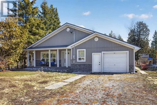 147 Sturgeon Glen Rd, Fenelon Falls, ON, K0M1N0 | Card Image