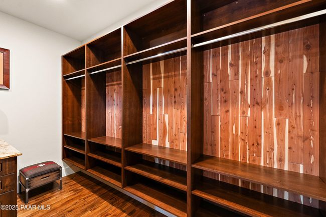 Primary Closet | Image 66