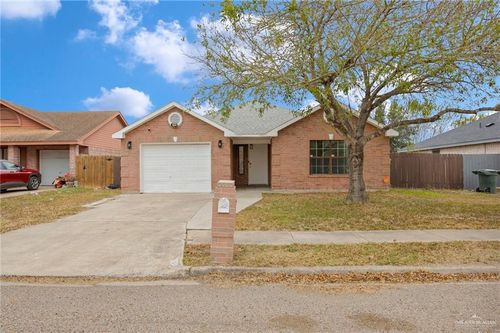 208 San Ignacio Ave, San Juan, TX, 78589-3657 | Card Image