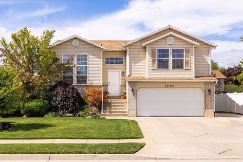 1292 2050, Woods Cross, UT, 84087-2381 | Card Image