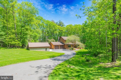 1322 Par Dr, Kunkletown, PA, 18058-7909 | Card Image