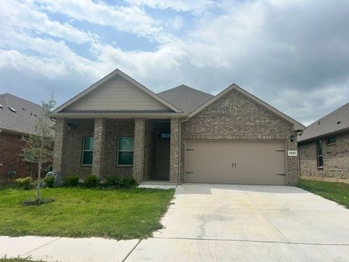1211 Rockwater Dr, Decatur, TX, 76234-2671 | Card Image