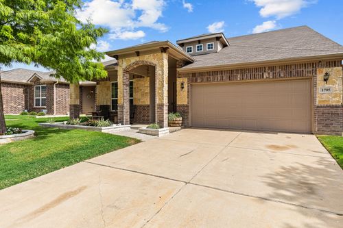 1705 Quail Springs Cir, Fort Worth, TX, 76177-1511 | Card Image