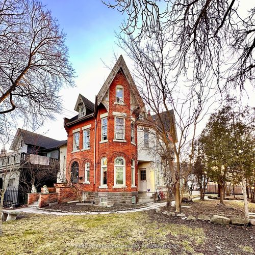 b2-60 Brock Ave, Toronto, ON, M6K2L2 | Card Image