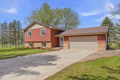 19620 Jackie Ln, Rogers, MN, 55374-8918 | Card Image