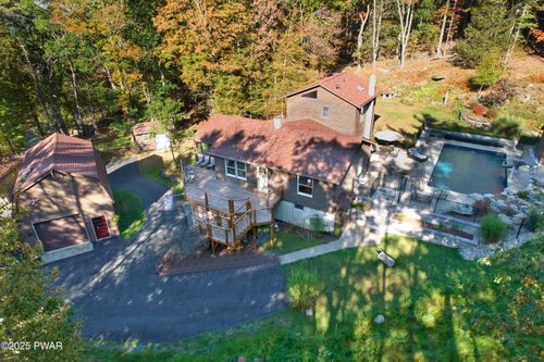 306 Twin Lakes Rd, Shohola, PA, 18458-2127 | Card Image