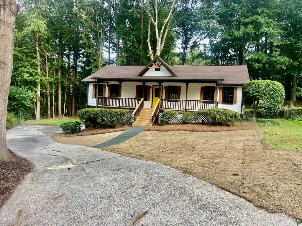 Menloe Way, Snellville, GA 30039