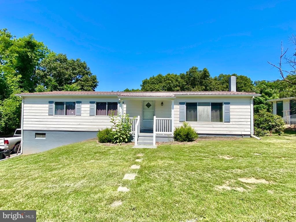 Hedrick Dr, Petersburg, WV 26847