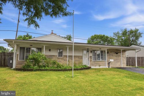 268 Blue Ridge Dr, LEVITTOWN, PA, 19057-3046 | Card Image