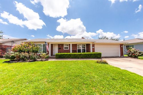 8226 E 33rd Pl, Tulsa, OK, 74145-1461 | Card Image