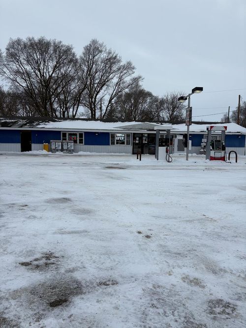 210 N Highway St, Otho, IA, 50569-1225 | Card Image