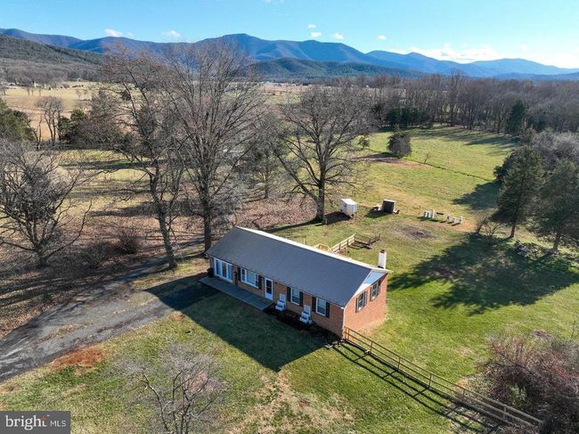 300 Martin St, House other with 4 bedrooms, 2 bathrooms and null parking in LURAY VA | Image 5