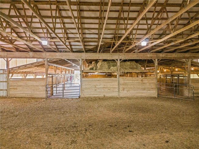 603 Highland Ridge Road Indoor Riding Arena | Image 37