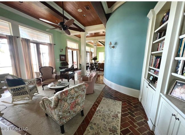 Parlor | Image 78
