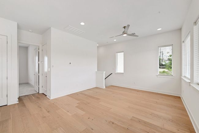 UNIT-1801 - 2050 Lohmans Spur Rd, Condo with 3 bedrooms, 3 bathrooms and 2 parking in Lakeway TX | Image 7